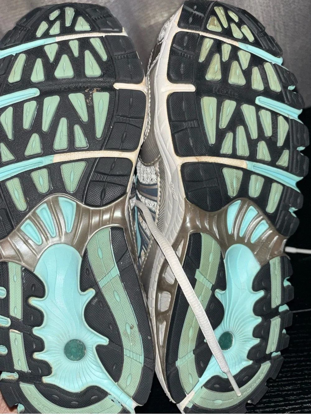 Womens Brooks Ariel Walking Shoes Sneakers Sz 8.5 - Great Condition